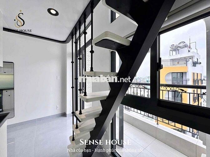Duplex ban công - full nội thất - nhà mới