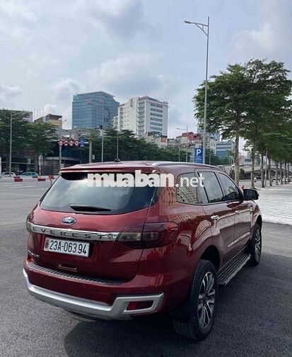 Ford Everest Titanium 4x2 2019 Đỏ 100000 km