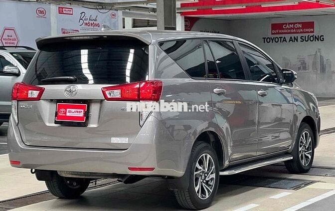 TOYOTA INNOVA 2.0E SỐ SÀN 2022