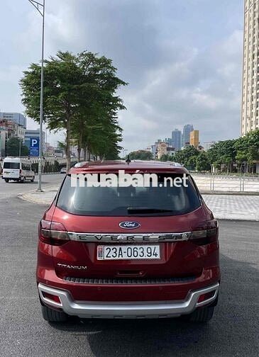 Ford Everest Titanium 4x2 2019 Đỏ 100000 km