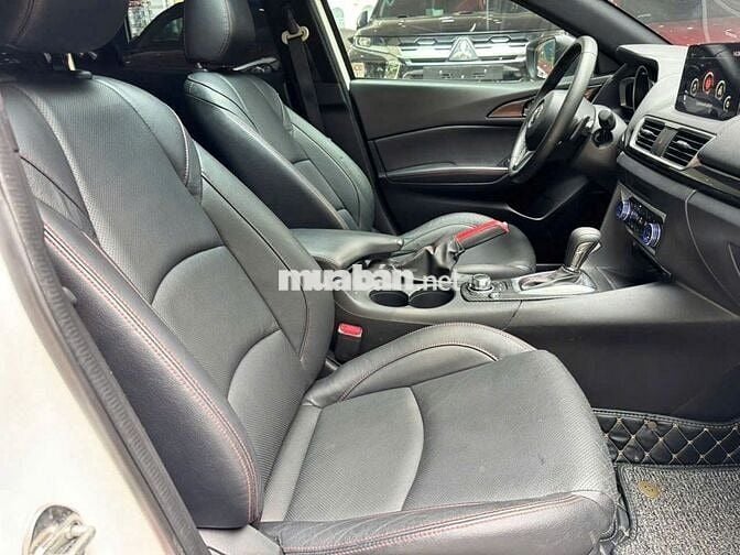 Mazda Mazda 3 1.5AT 2016 Trắng 85000 km