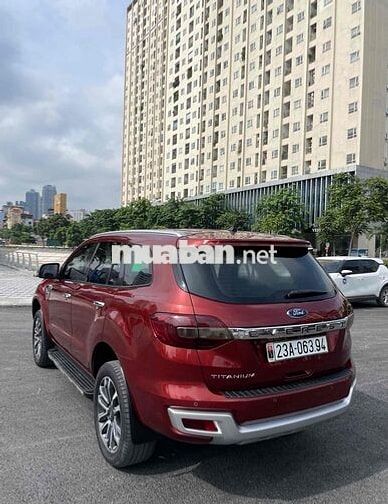 Ford Everest Titanium 4x2 2019 Đỏ 100000 km