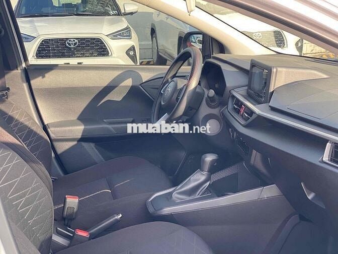Toyota Wigo 1.2 D-CVT 2024 Bạc 8.000km