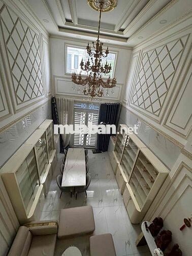 Nhà ngon đường Sinco, ô tô đậu cửa ngày đêm, chủ nhiệt bán