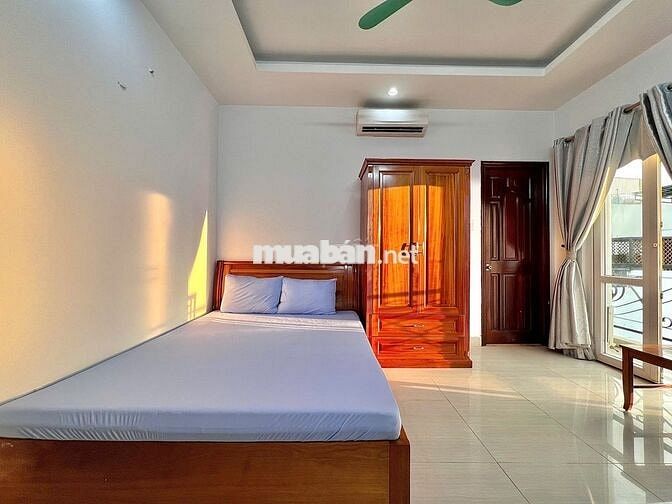 PHÒNG BAN CÔNG VIEW SIÊU ĐỈNH - CỬA SỔ - LÊ VĂN SỸ - QUẬN 3