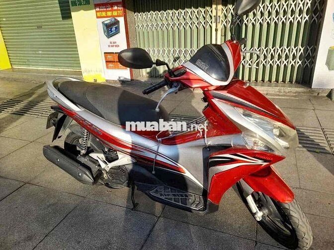 Honda Air Blade FI 2011 thành phố