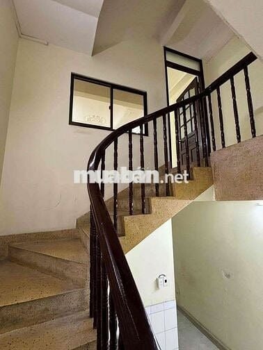 CHO THUÊ NHÀ MẶT TIỀN PHẠM HỮU CHÍ Q5