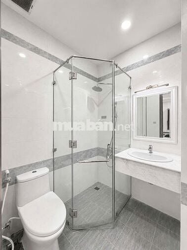 Căn hộ cao cấp cửa sổ thoáng full tiện nghi ngay bờ kè Hoàng Sa