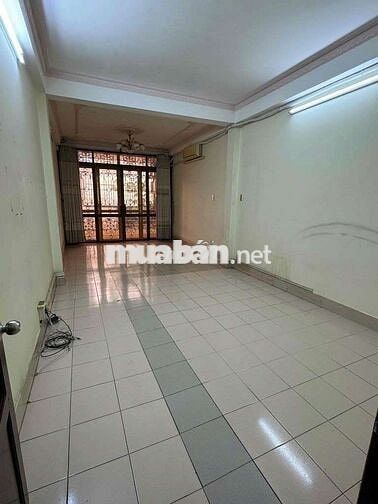 CHO THUÊ NHÀ MẶT TIỀN PHẠM HỮU CHÍ Q5