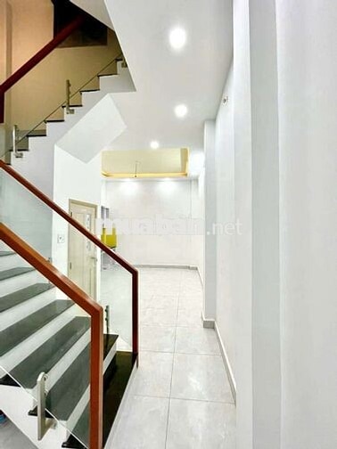Nhà Mới 1 Trệt 3 Lầu 5PN Hẻm Xe Tải Nguyễn Văn Lượng 18.5 Triệu
