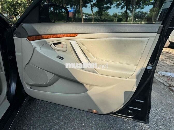 Toyota Camry 2.4G 2010 Đen Tự động