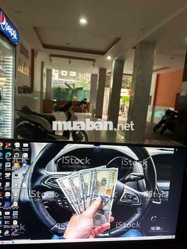 Cần Tuyễn 2 Lễ Tân Làm Việc Tại Phú Nhuận