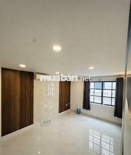 Cityland văn phòng lầu 1 giá 5tr sẵn máy lạnh