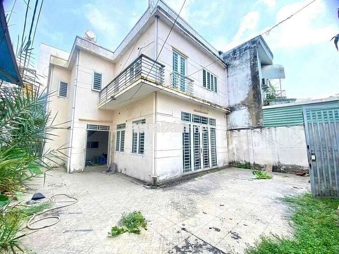 Cho thuê biệt thự Quận Bình Thạnh DTSD: 300m2