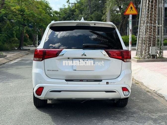 Mitsubishi Outlander CVT 2023 Trắng