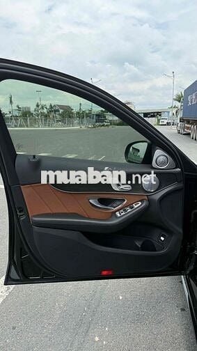 Mercedes-Benz C 300 AMG 2018 Đen 52000 km