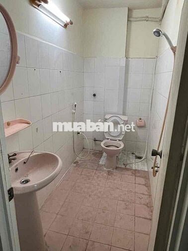 Cho thuê Phòng ban công đối diện công viên đường số 28 Bình Phú