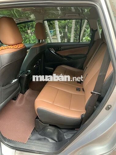 Toyota Innova 2017 E Số tay Bạc
