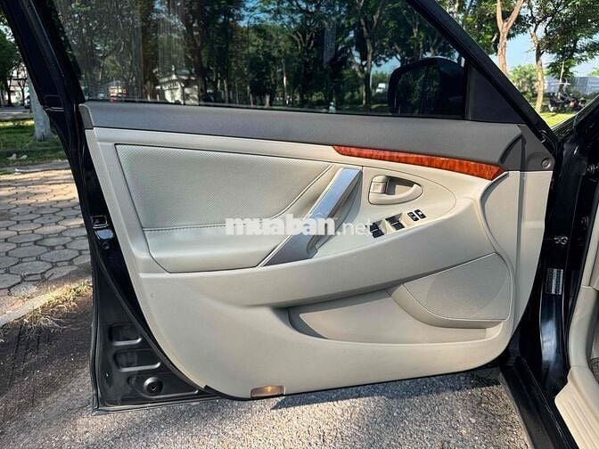 Toyota Camry 2.4G 2010 Đen Tự động