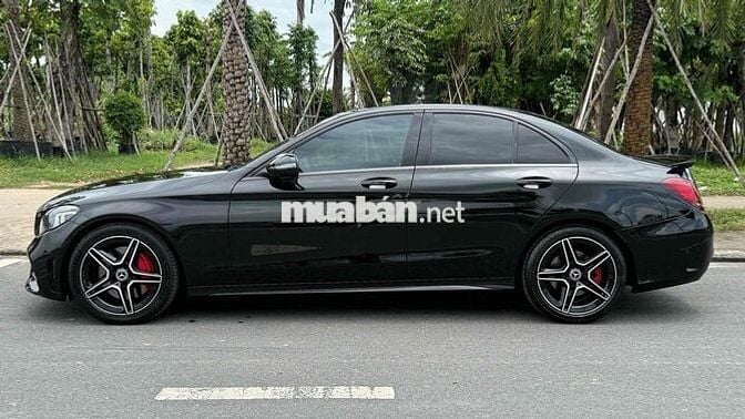 Mercedes-Benz C 300 AMG 2018 Đen 52000 km