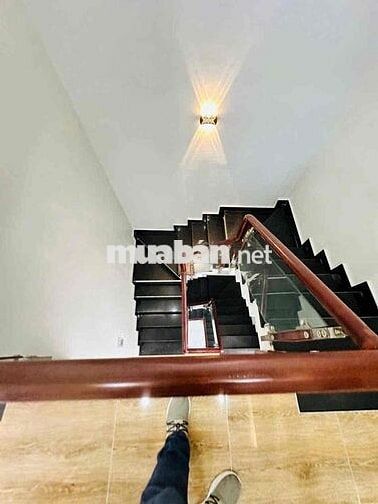 Cho thuê nhà hẻm oto Phan Huy Ích Phường 15 Quận Tân Bình
