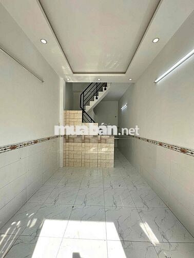 cho thuê nhà 2pn hẻm 405// hậu giang p11 q6 ( khu cc him lam )