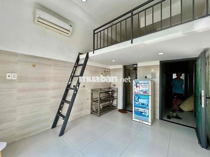 Duplex ban công - giá rẻ - sát vách NTTU - free tiền dv cho tsv