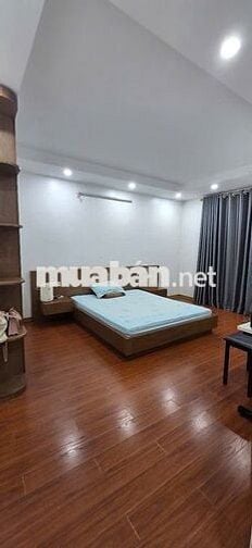 Chính chủ thuê căn góc tầng trung view đẹp chung cư FLC STAR