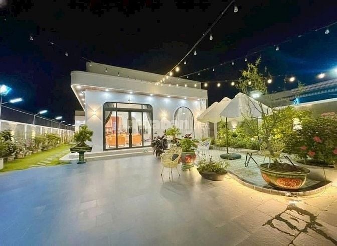 Duy Nhất Căn Cấp 4 Sân Vườn Cực Chill 165m2 Xây Mới Ngay Chợ Tân Bình
