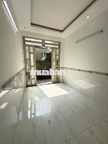cho thuê nhà 2pn hẻm 405// hậu giang p11 q6 ( khu cc him lam )