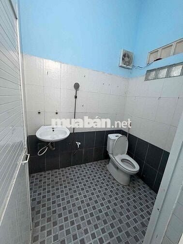 Nhà nguyên căn 5x16m kdc Hồng Loan