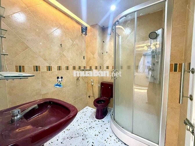 CĂN HỘ DỊCH VỤ FULL NỘI THẤT TẠI QUẬN 1(NGAY NGUYỄN THỊ MINH KHAI)