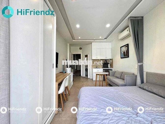 CĂN HỘ BAN CÔNG BẾP XA GIƯỜNG NGAY Q1