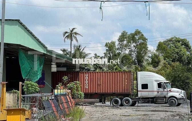 Kho xưởng 830 m² có điện 3 pha, trong cụm kho Quốc Lộ 1A, lộ Container