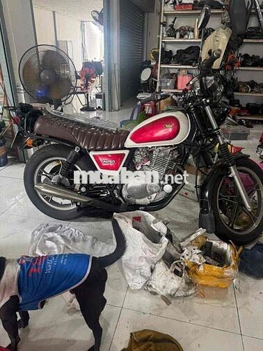 Suzuki GN 250 Đỏ trắng Xe máy cổ điển