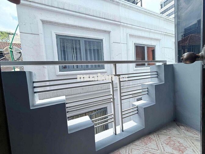 CĂN HỘ DỊCH VỤ FULL NỘI THẤT TẠI QUẬN 1(NGAY NGUYỄN THỊ MINH KHAI)