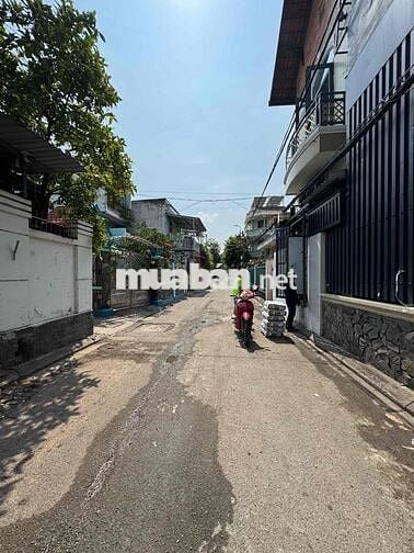 Kho xưởng QL13, HBP cũ gần Cân Nhơn Hoà