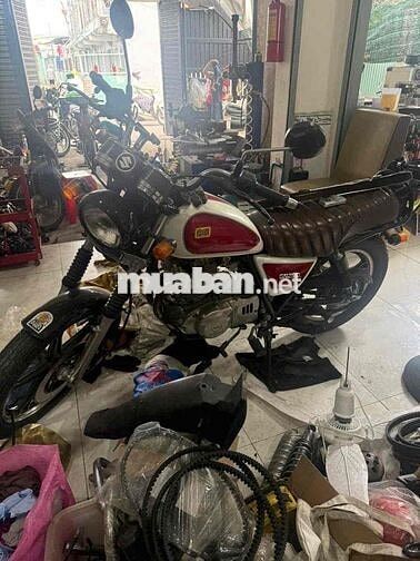 Suzuki GN 250 Đỏ trắng Xe máy cổ điển