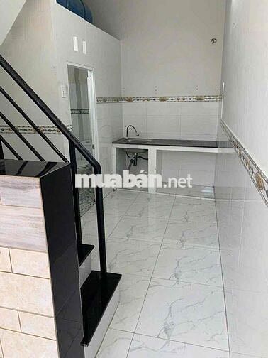 cho thuê nhà 2pn hẻm 405// hậu giang p11 q6 ( khu cc him lam )