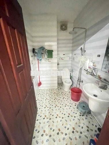 Cho thuê nhà mái thái sân vườn, Tổ 42, Khu Phố 9, Tân Phong, Biên H