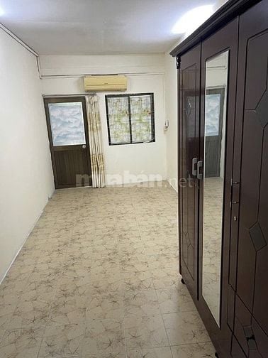 Hàng Hiếm Ô tô dỗ cửa - Sát mặt tiền- Chỉ hơn 3 tỷ 