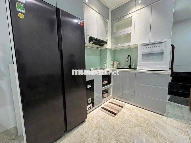 Cho thuê nhà Điện Biên Phủ - hxh - full nội thất