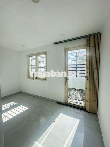 Cho thuê nguyên căn Trống rộng, 5pn6wc, hxh Nguyễn Văn Đậu p11 B.Thạnh