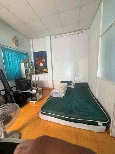 1 CĂN RA PHẠM VĂN BẠCH , NGAY CHỢ , DTSD 60M , 3 TẦNG , NHỈNH 2 TỶ