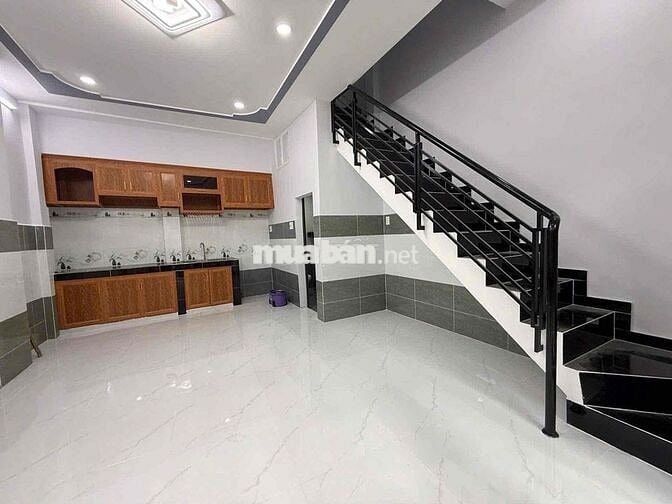 Cần bán căn nhà đẹp mới ở quận Bình Tân