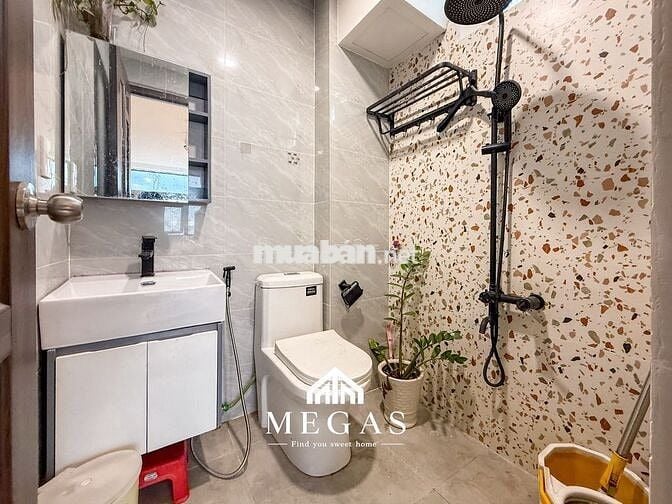 CĂN HỘ LUXURY CAO CẤP - ĐẦY ĐỦ NỘI THẤT NGAY DƯƠNG QUẢNG HÀM -ĐH VLU