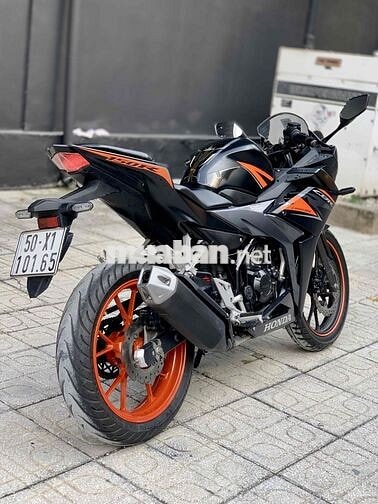 Honda CBR150R 2019 Odo 21000 km Chính Chủ Giá Tốt