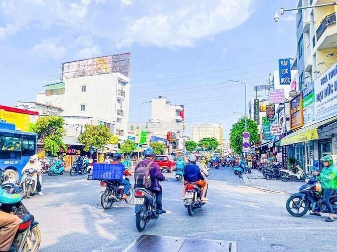 MT NGUYỄN VĂN KHÔI 35TR MB ĐẸP