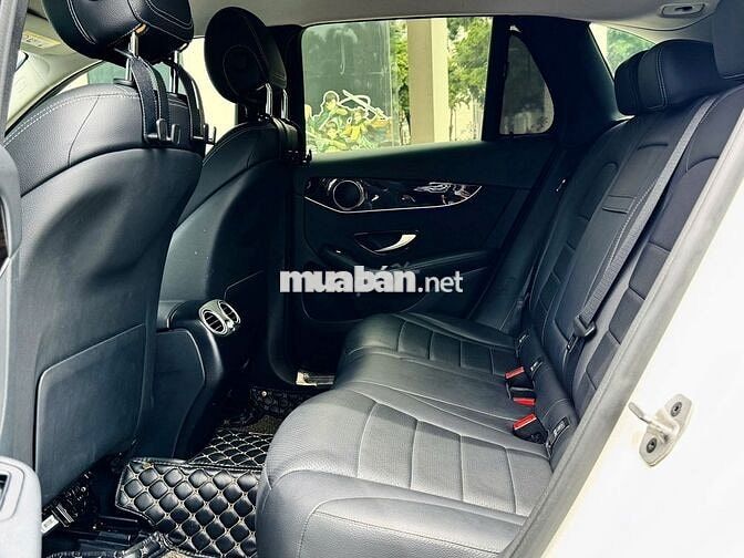 Mercedes-Benz GLC200 2022 Trắng
