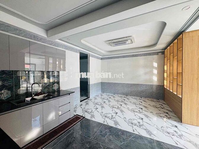 CÓ 2 căn KHU HÀNH CHÍNH cách chỉ 50m đi làm quá tiện! ib giá từng căn